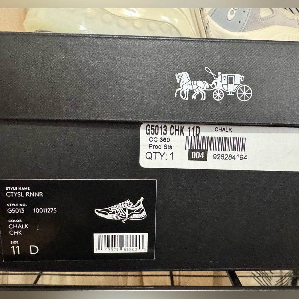 Coach Sneaker - Picture 5 of 6
